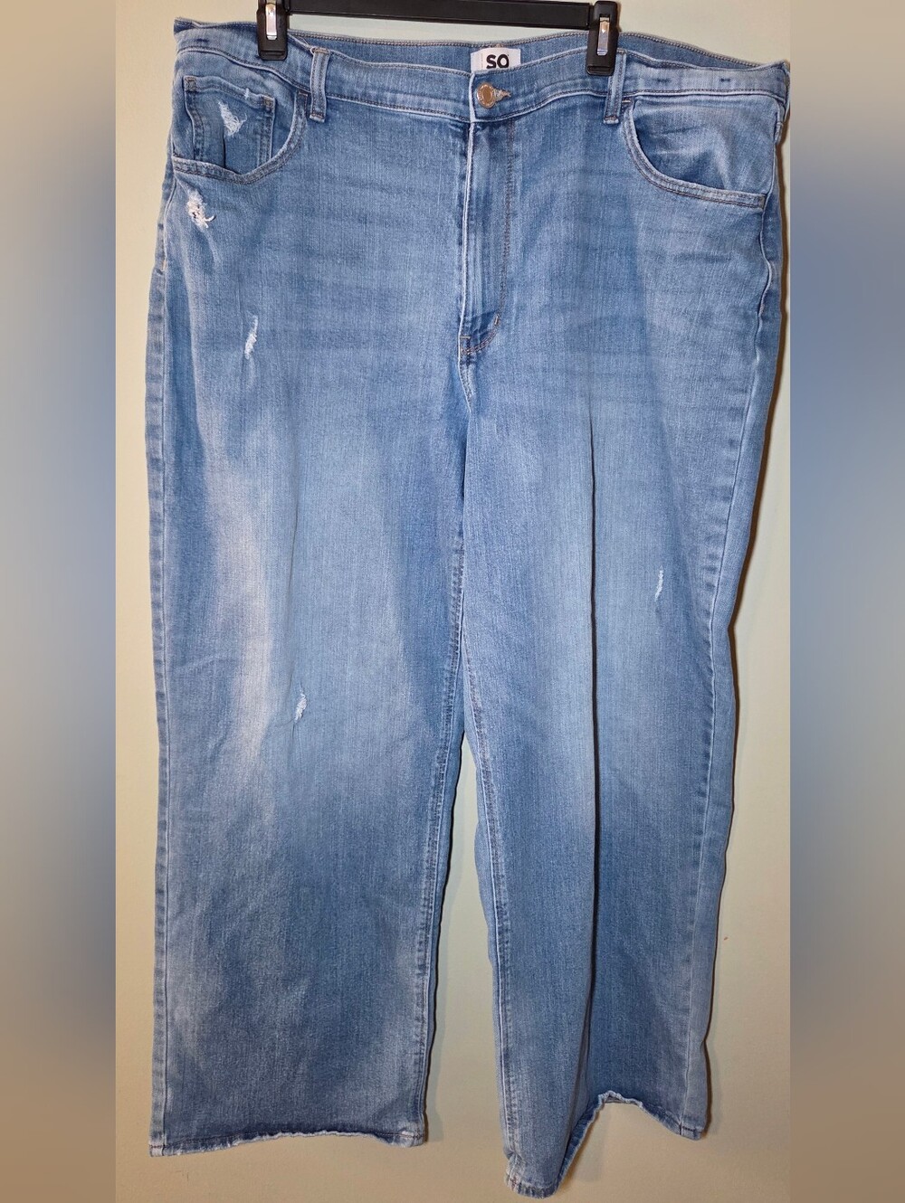 SO Womens Plus Size 22W 40W Light Wash Distressed Straight Wide Leg Jeans